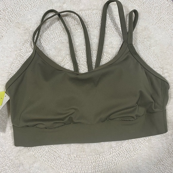 Women’s All in motion Light Support Sports Bra NWT - Picture 2 of 4